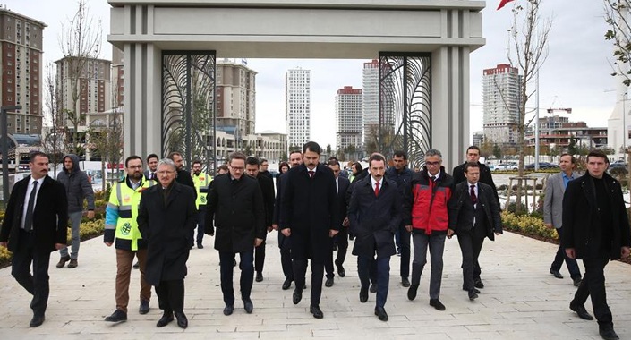 Bakan Kurum Başakşehir Millet Bahçesi’nde inceleme yaptı