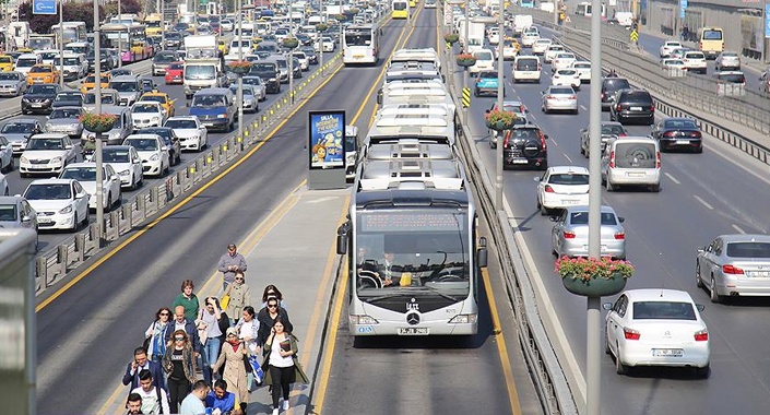 İBB’den 32 hatta ücretsiz aktarma hizmeti