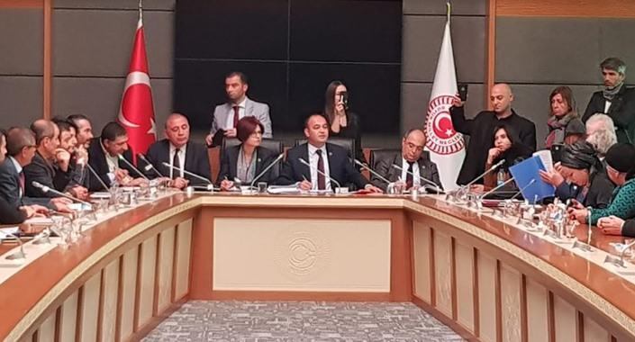 İnşaat mağdurları TBMM’ye çıkarma yaptı