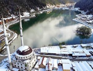 Uzungöl beyaza büründü
