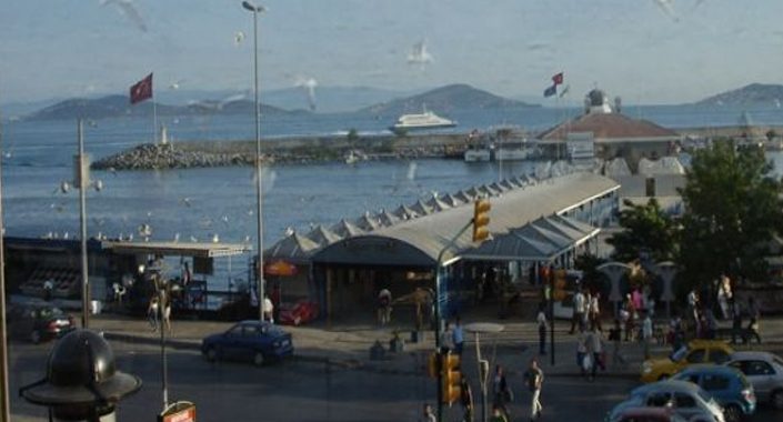 Kadıköy’deki balıkçı barınağı 10 yıllığına kiraya verilecek