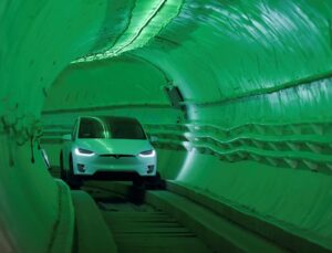 Elon Musk’ın dev yer altı tüneli bugün açılıyor