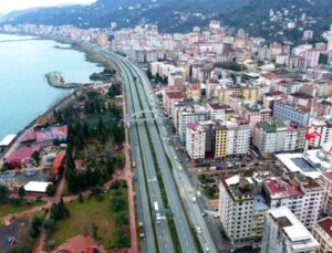 Rize’de dolgu alanına yapılan binalar korkutuyor