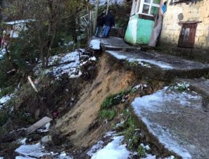 Zonguldak’ta heyelan nedeniyle 11 ev boşaltıldı