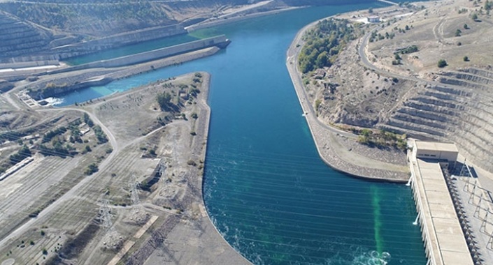 GAP’a hayat veren Atatürk Barajı kapasitesine erkenden ulaştı