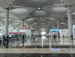 Kolin İGA’daki hisselerini devretmeyi görüşüyor