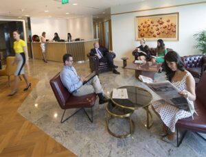 İki yıla kadar 5 milyon kişi hazır ofislerde çalışacak