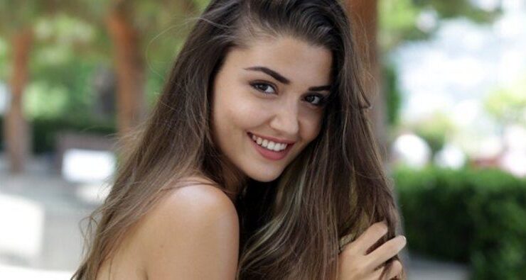 12 bin TL’ye villa kiraladı, Hande Erçel’le yaşayacak