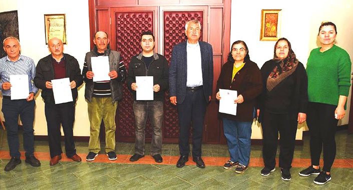 Zeydan Karalar 40 yıllık tapu sorununu çözdü