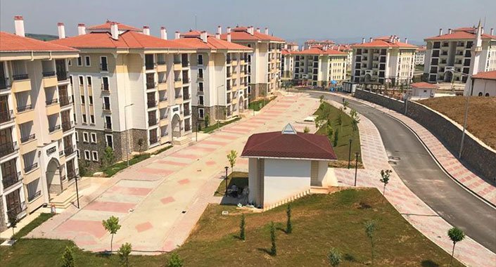 TCDD lojmanlarını personel dağıtmak yerine kiraya vermiş