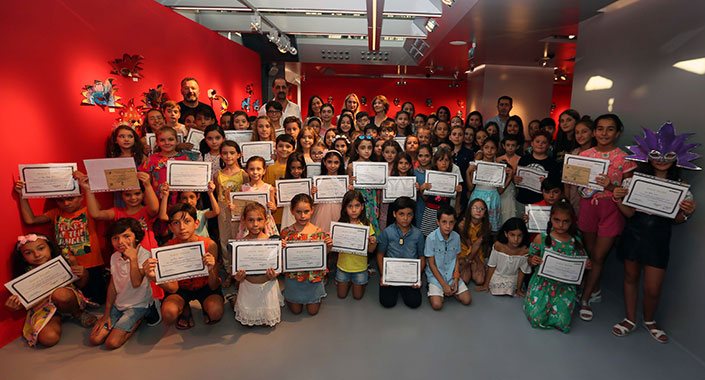 Folkart’ın minik sanatçıları sertifika aldı