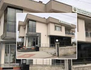 İzmir’de satılık hizmet binası ve lojman