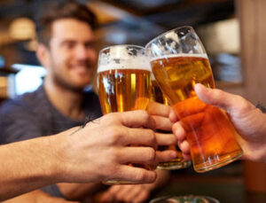 Karantina evde içki tüketimini artırdı