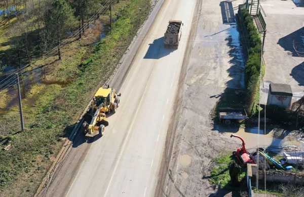 Sakarya’da 37 kilometrelik beton yol çalışmaları başladı