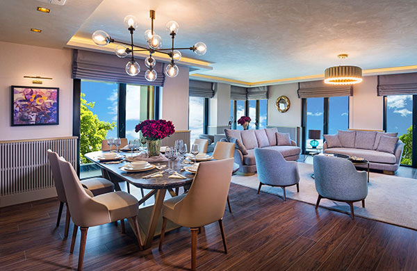 Validebağ Konakları’nda örnek daire kapılarını açtı