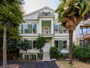 Tubini Ailesi’nin Moda’daki tarihi köşkü satışa çıkarıldı