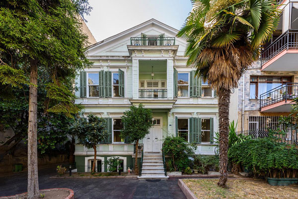 Tubini Ailesi’nin Moda’daki tarihi köşkü satışa çıkarıldı