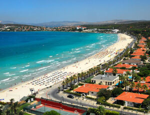 Çeşme’de düzenli yaşama süresi ve nüfus artıyor