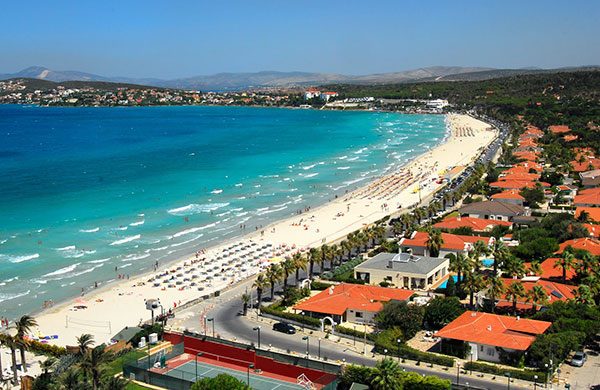 Çeşme’de düzenli yaşama süresi ve nüfus artıyor