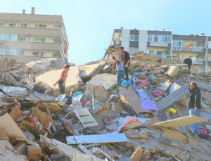 Deprem görüntüleri travmayı canlandırabiliyor
