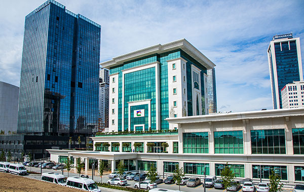 Emlak Konut GYO hedefini yüzde 296 geçti