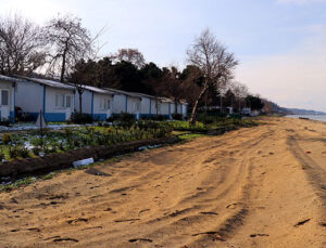 Tatilpark sokakta yaşayanlara yuva oldu