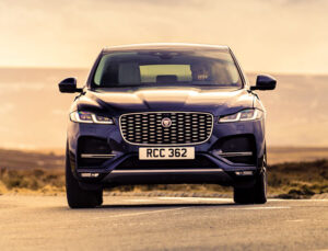 Jaguar’ın yeni SUV’u F-PACE Türkiye’de