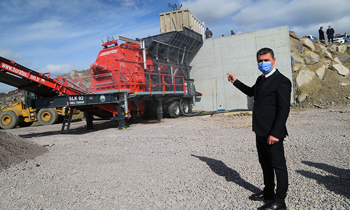 Taşları kırma makinesi belediyelere para kazandıracak