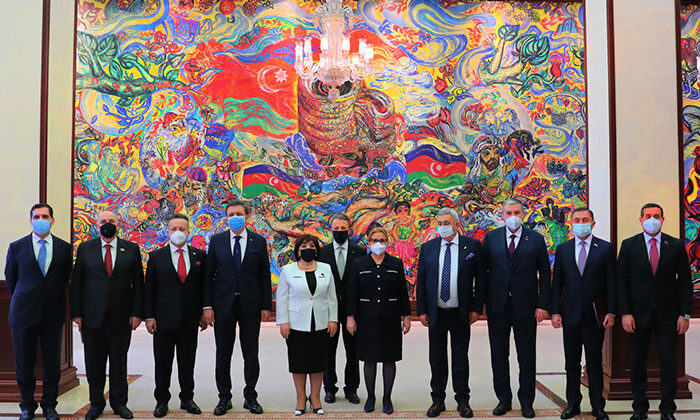 Türk müteahhitlere Karabağ’ın yeniden imarı için davet geldi