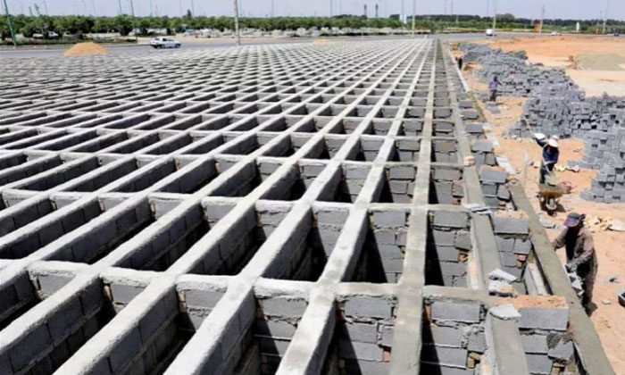 Tahran’da 4 katlı mezarlık yapılıyor