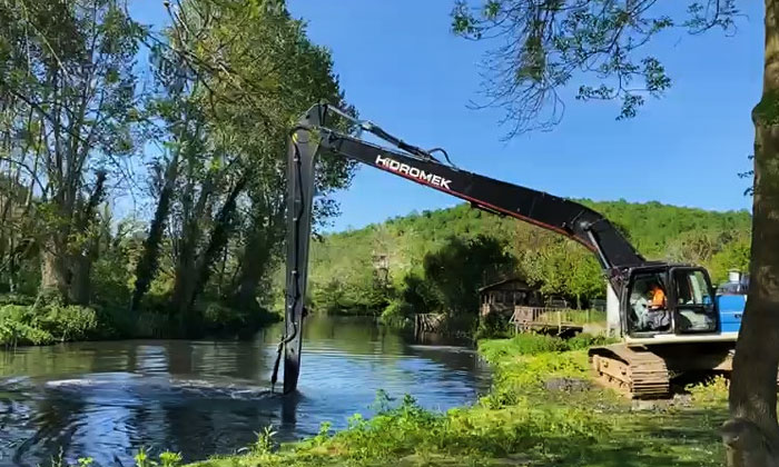 İSKİ’den İstanbul’un derelerinde bahar temizliği