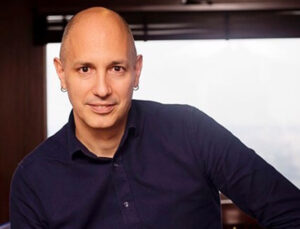 Kürşat Tuncel dijital pazarlama eğitimi veriyor