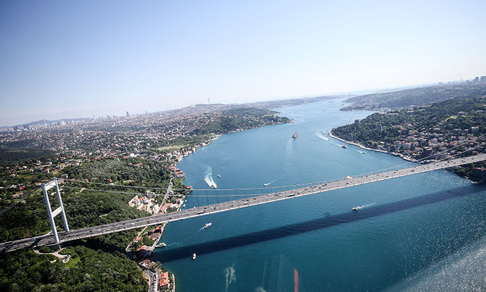 Sarıyer’de icradan satılık boğaz gören villa!