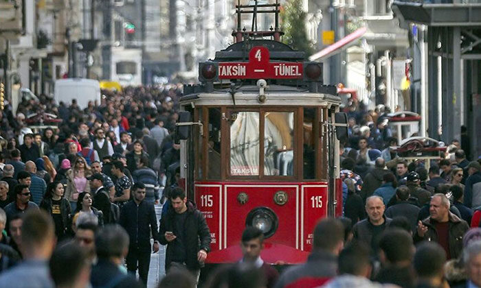 Türk halkı AB’den yana