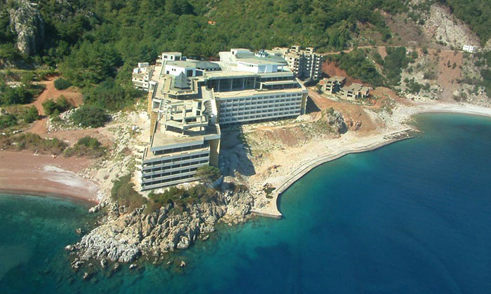 Kızılbük GYO’nun inşaatı yanan alanlara taştı