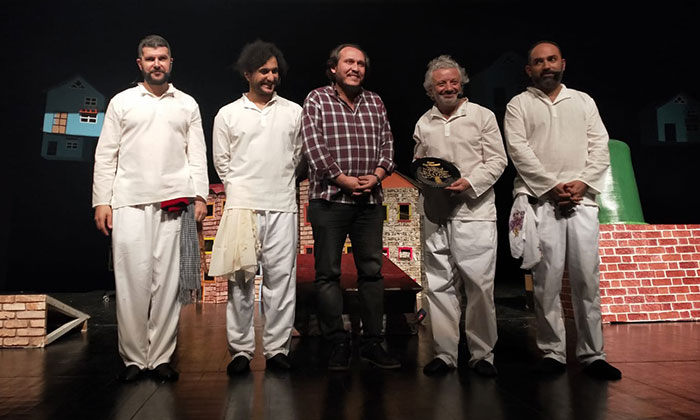 Kentsel dönüşüme tiyatroda mizahi eleştiri