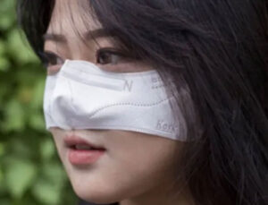 Güney Kore’de yemek yerken takılabilen maskeler üretildi