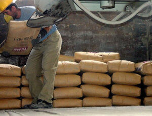 Çimento sektöründeki gerileme durmuyor