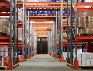 Müteahhitler inşaat malzemesi stoklayacak depo arıyor