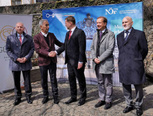 Adnan Polat, Yakovalı Hasan Paşa Camii’nde sergi açtı