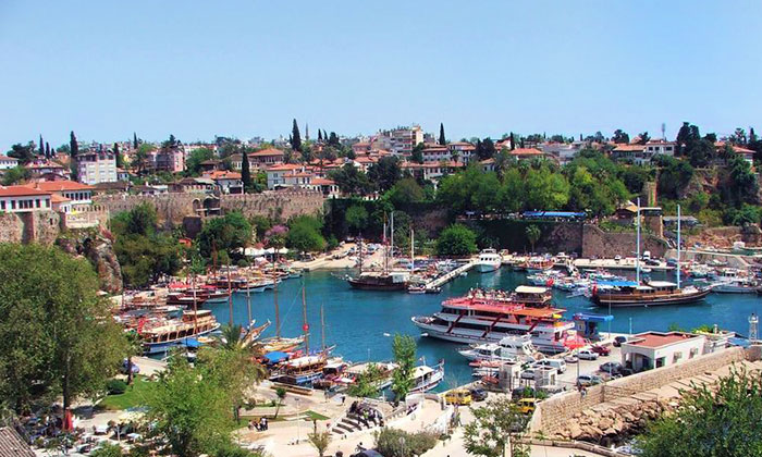 Halk GYO Antalya’da arsa aldı