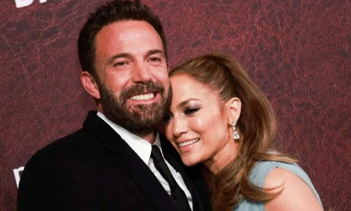 Affleck ve Lopez’in gözü 165 milyon dolarlık malikanede