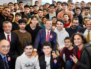 Öğrenciler yurt olmayınca tarikat yurtlarına mecbur kalıyor