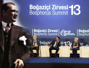 İranlı kadınlar halen Atatürk diyor