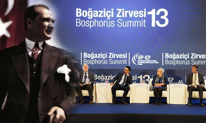 İranlı kadınlar halen Atatürk diyor