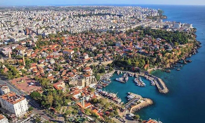 Kira yüzünden memurlar ve turizm çalışanları Antalya’yı terk ediyor