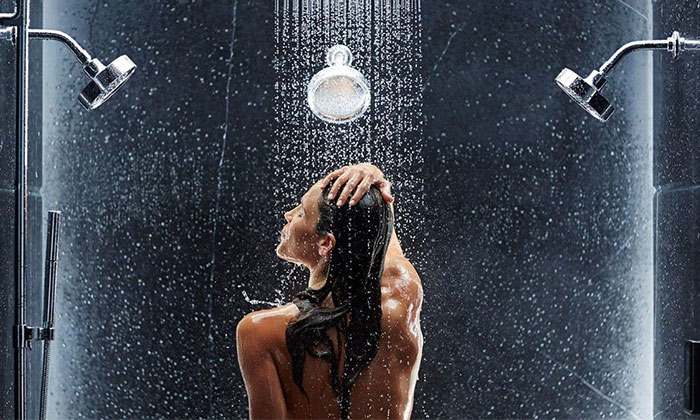 Artık daha soğuk suyla ve daha kısa süreli duş alıyoruz