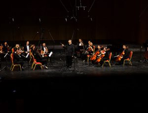 Nef Filarmoni Orkestrası, ünlü sanatçılarla aynı sahnede