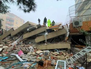 Depremin Türkiye ekonomisine maliyeti 150 milyar dolar