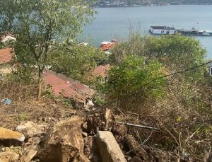 Beklenen felaket geldi… Beşiktaş’ta evlere kaya yağdı!